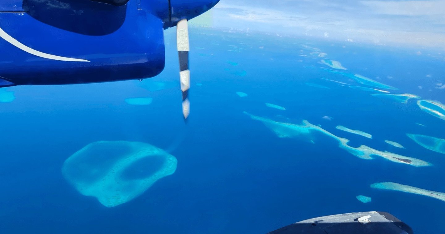 seaplane-or-speedboat-maldives