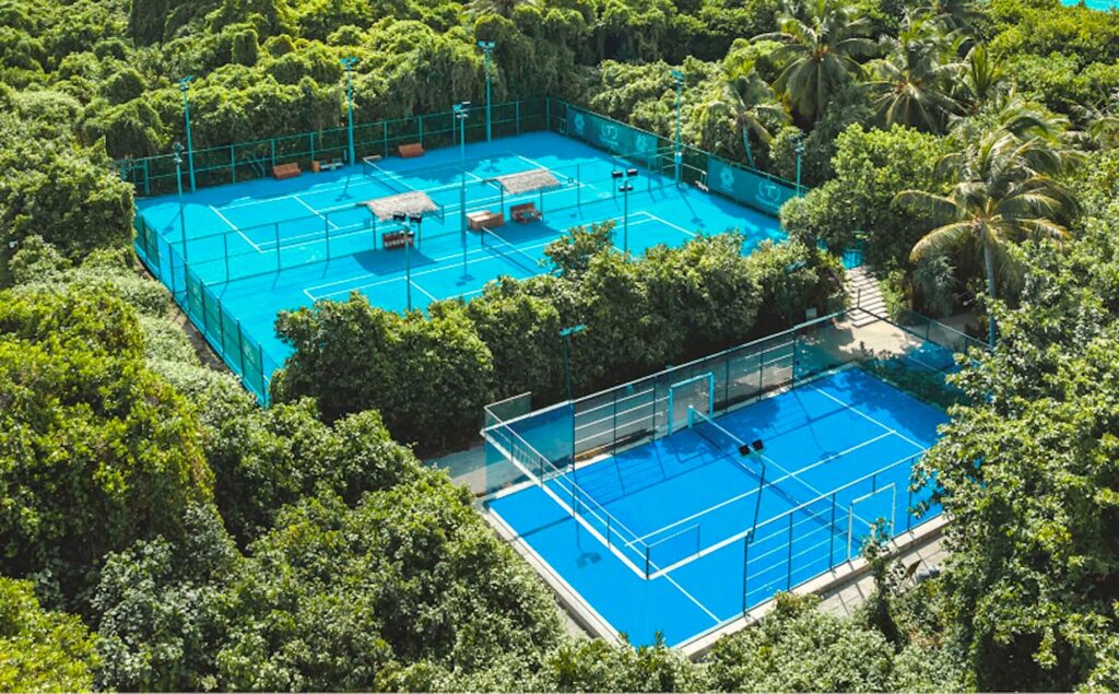 Vakkaru-Maldives-padel-court