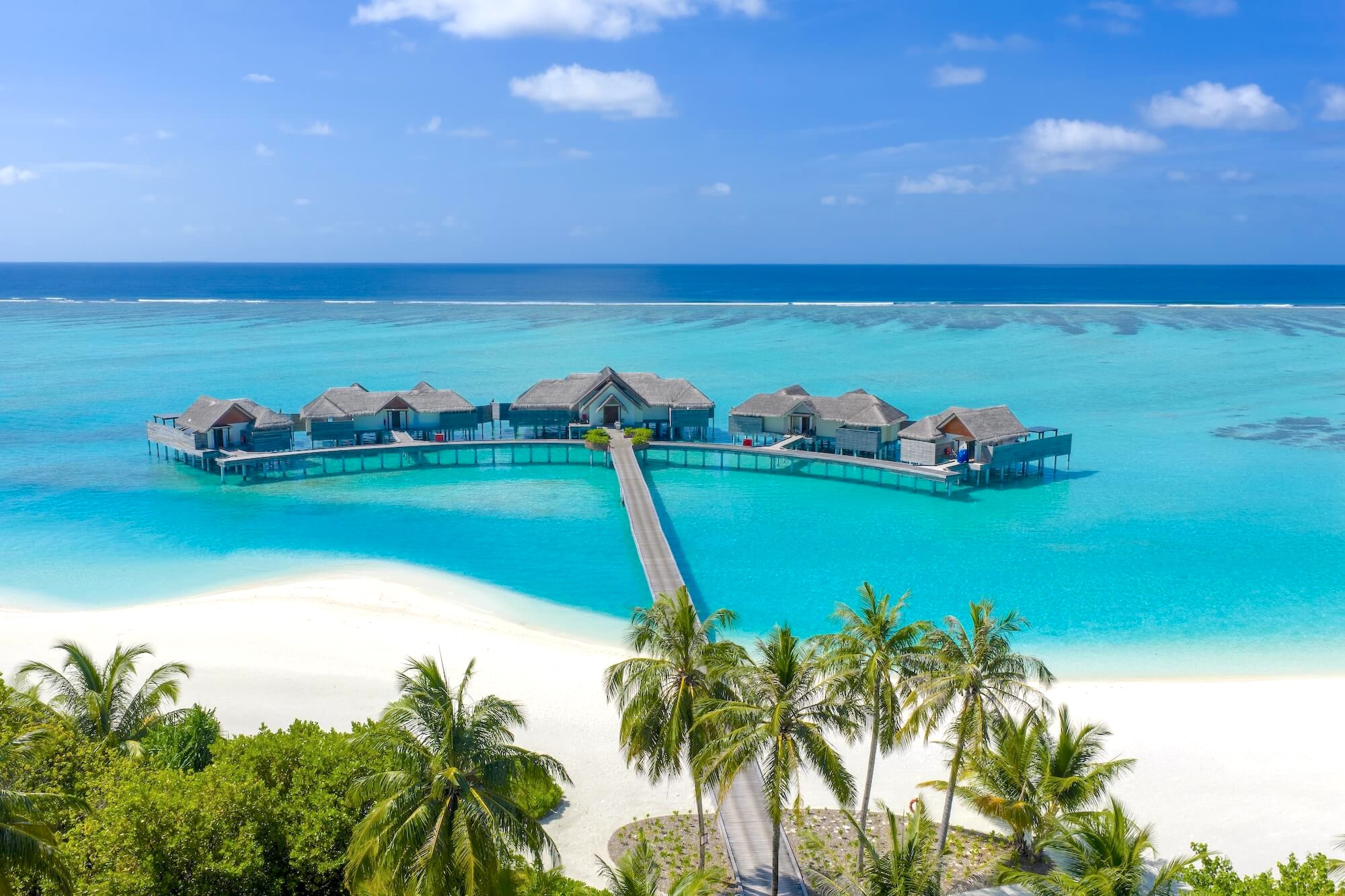 Beach or Overwater Villa in the Maldives - Which One Is Better and Why?